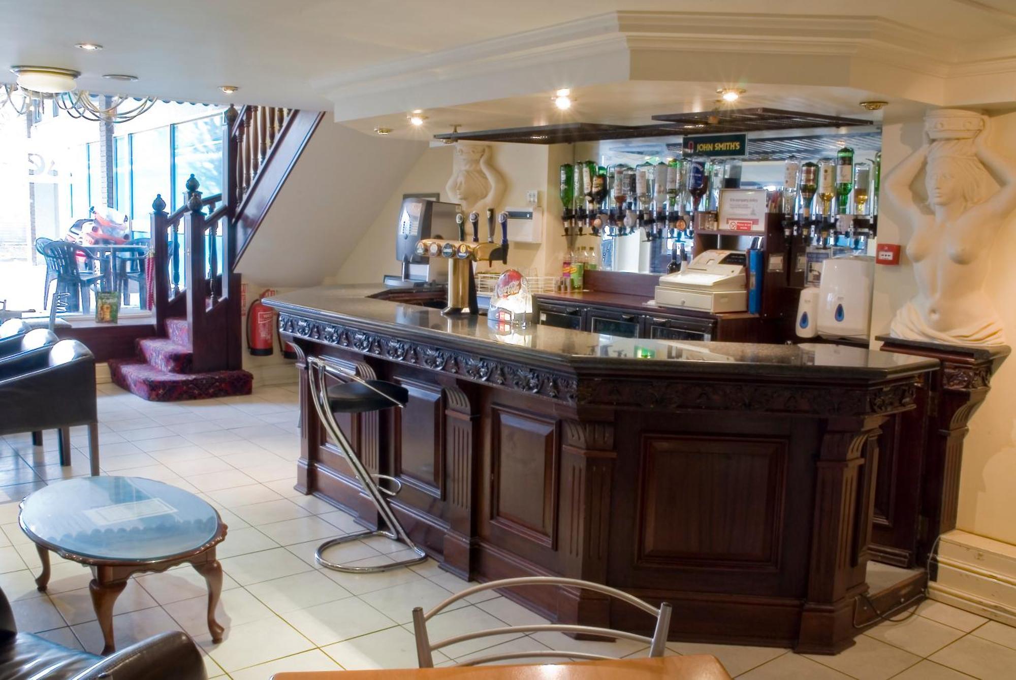 The Ashley Hotel هييل المظهر الخارجي الصورة
