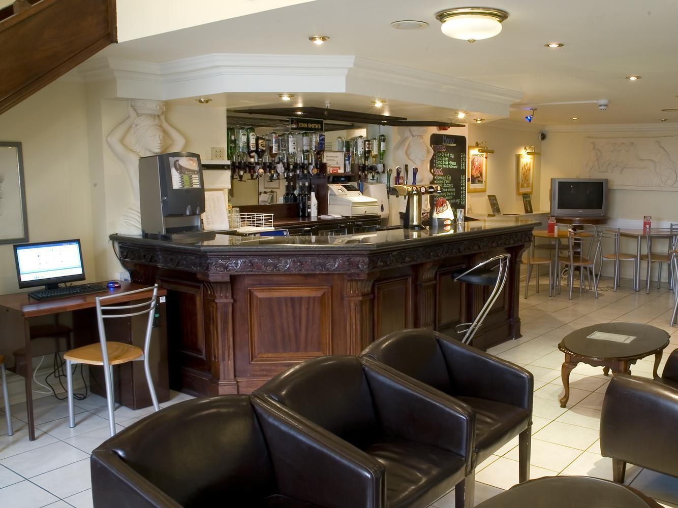 The Ashley Hotel هييل المظهر الخارجي الصورة